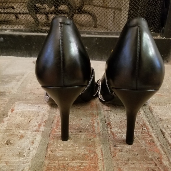 Open toe pump - Picture 2 of 7